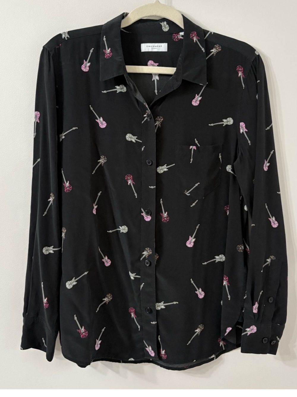 EQUIPMENT Leema Silk Guitar Print Blouse Button ✨ LIKE NEW